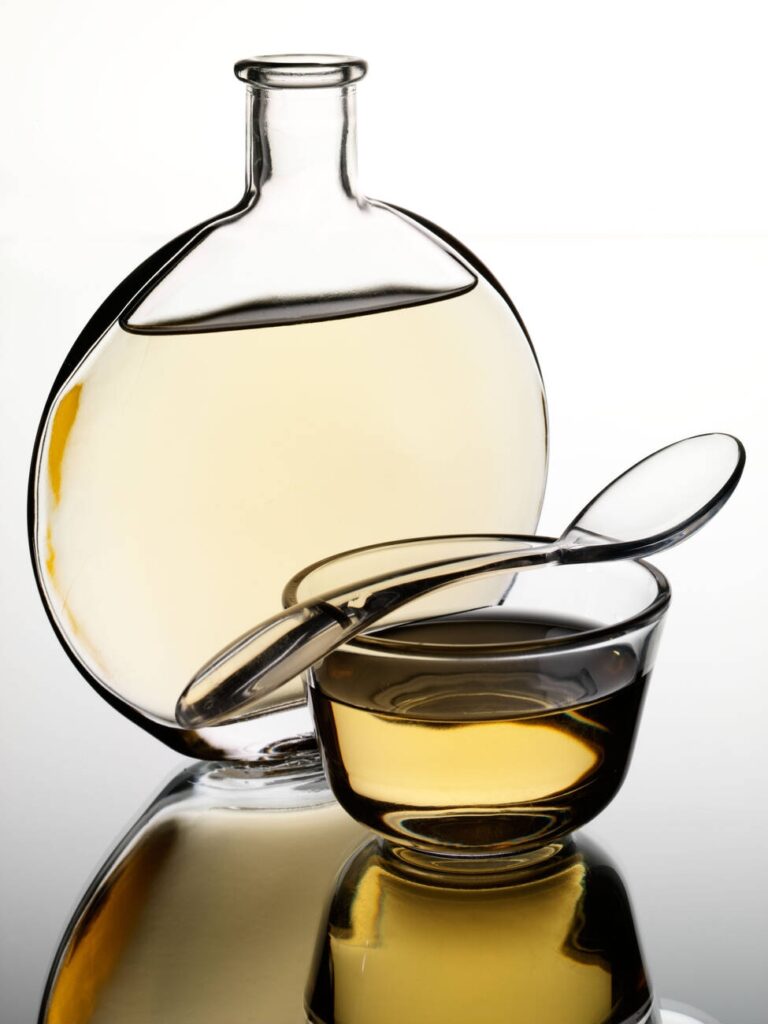 Does vinegar damage enamel?