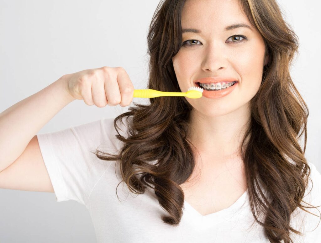 How to whiten teeth with braces?